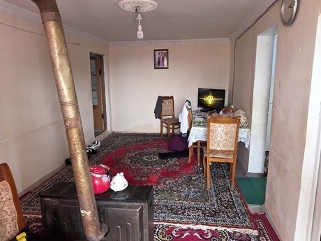 Satlr 4 otaql hyt evi/ba evi 103 m, Naxvan