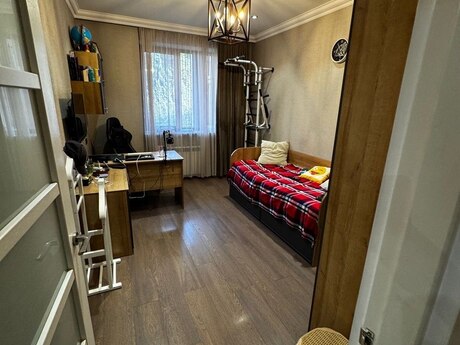 5 otaqlı köhnə tikili - Həzi Aslanov m. - 120 m²
