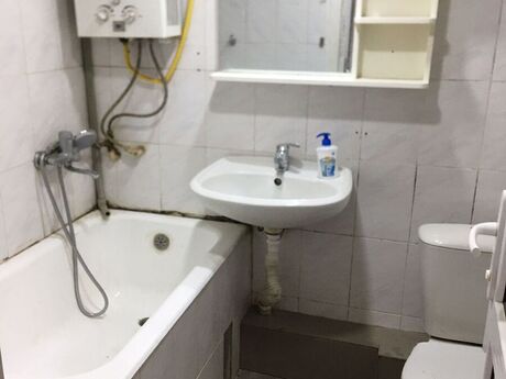 1 otaqlı köhnə tikili - Elmlər Akademiyası m. - 35 m²