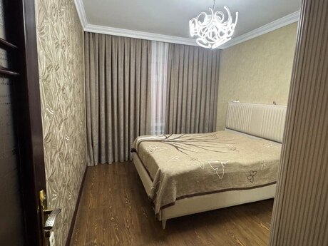 Elan №5983255 - Bakı, Qaraçuxur q., 3 otaqlı, 80 m², 7/9 mərtəbə