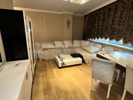 Satılır 2 otaqlı yeni tikili 82 m², Bakıxanov q.