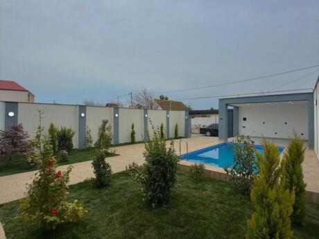 4 otaqlı həyət evi/bağ evi - Şüvəlan q. - 180 m²
