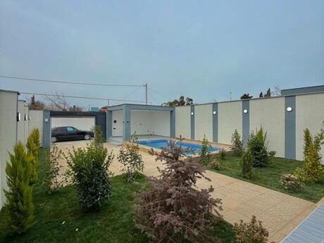 4 otaqlı həyət evi/bağ evi - Şüvəlan q. - 180 m²