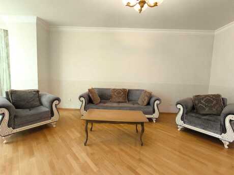 4 otaqlı yeni tikili - 28 May m. - 230 m²