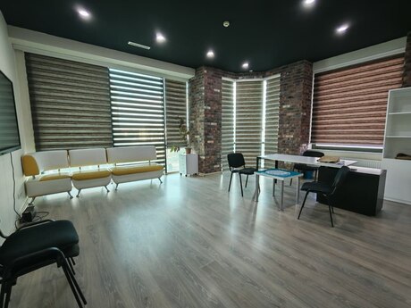 20 otaqlı ofis - Gənclik m. - 1100 m²