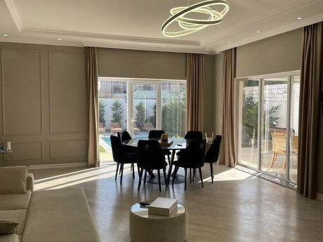 House with Garden, Villa For Rent