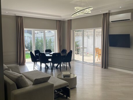 6 otaqlı həyət evi/bağ evi - Mərdəkan q. - 300 m²