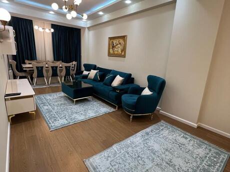 3 otaq · 140 m² · 14/21 mərtəbə, İnşaatçılar