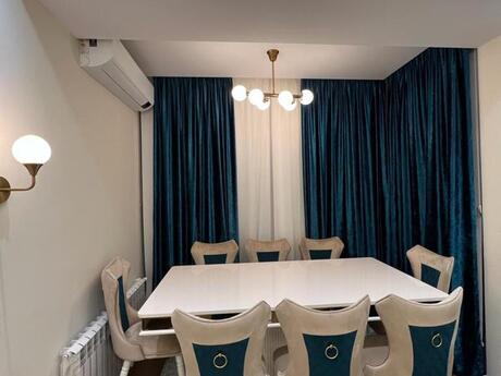 Kirayə 3 otaqlı mənzil, 140 m², İnşaatçılar: 1 400 ₼/ay 2