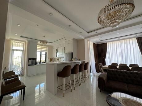 5 otaqlı həyət evi/bağ evi - Bilgəh q. - 240 m²
