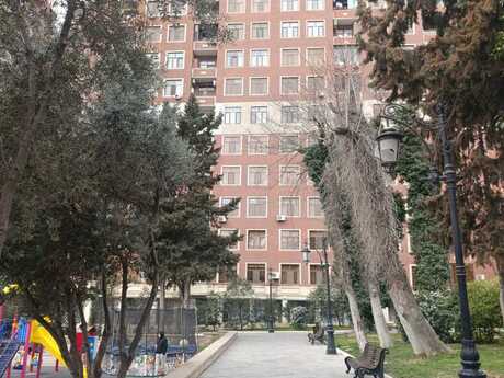 4 otaqlı yeni tikili - Nizami m. - 130 m²