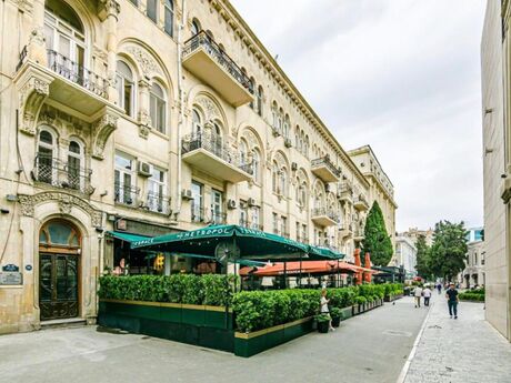 Объявление №5984168 - Баку, м. Ичеришехер, 2-комн., 50 м², 2/5 этаж