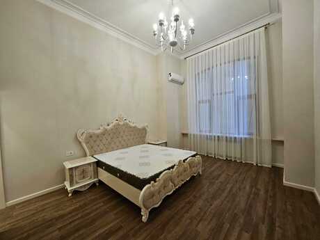 4 otaqlı köhnə tikili - Sahil m. - 250 m²
