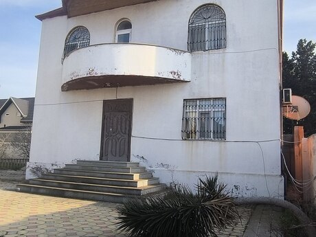 6 otaqlı həyət evi/bağ evi - Fatmayı q. - 300 m²