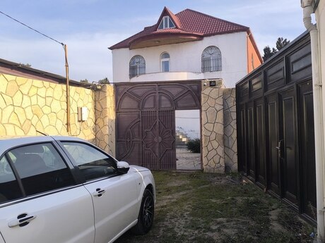 6 otaqlı həyət evi/bağ evi - Fatmayı q. - 300 m²