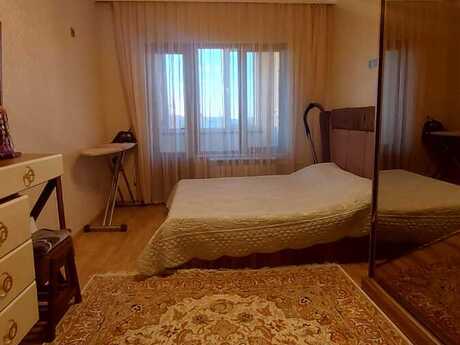 3 otaqlı köhnə tikili - Bakıxanov q. - 81 m²