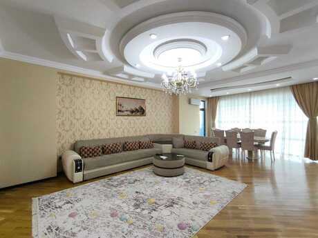 4 otaqlı yeni tikili - Şah İsmayıl Xətai m. - 235 m²