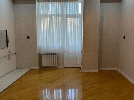 3-комн. новостройка - м. Элмляр Академиясы - 137 м²