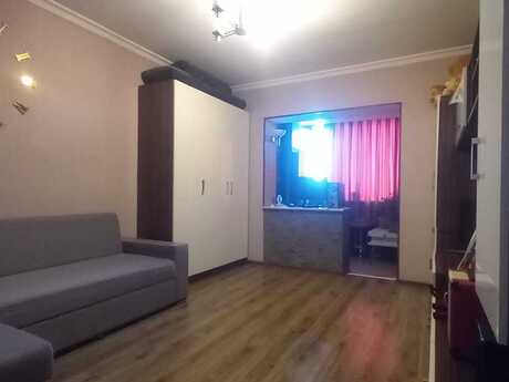 4 otaqlı köhnə tikili - Avtovağzal m. - 90 m²