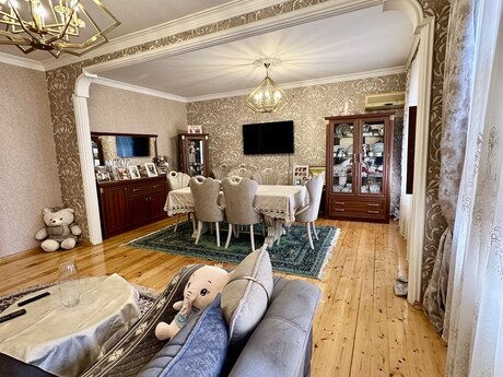 5 otaqlı köhnə tikili - Azadlıq Prospekti m. - 120 m²