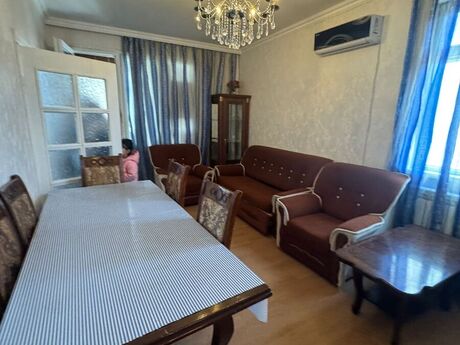 3 otaqlı köhnə tikili - Memar Əcəmi m. - 55 m²