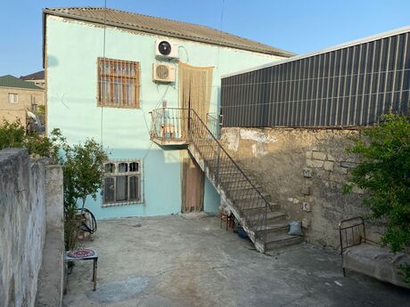 6 otaqlı həyət evi/bağ evi - İnşaatçılar m. - 171 m²