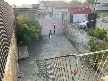 6 otaqlı həyət evi/bağ evi - İnşaatçılar m. - 171 m²