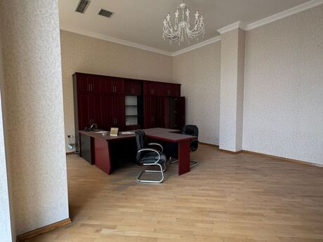 5 otaqlı ofis - 28 May m. - 200 m²
