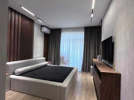 3 otaqlı yeni tikili - 8 Noyabr m. - 110 m²