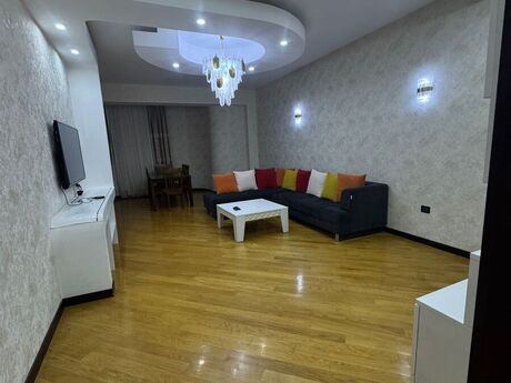 Объявление №5985243 - Баку, м. Низами, 3-комн., 170 м², 7/18 этаж