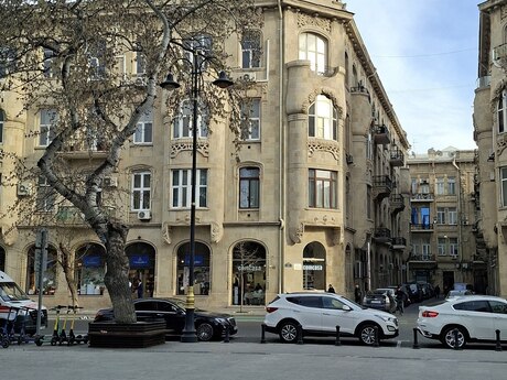 2 otaqlı köhnə tikili - Sahil m. - 43 m²