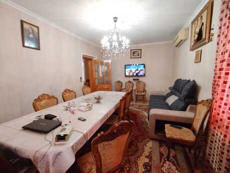 5 otaqlı həyət evi/bağ evi - Badamdar q. - 200 m²