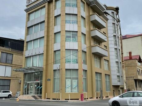 Elan №5985419 - Bakı, Nərimanov r., 20 otaqlı, 2200 m²