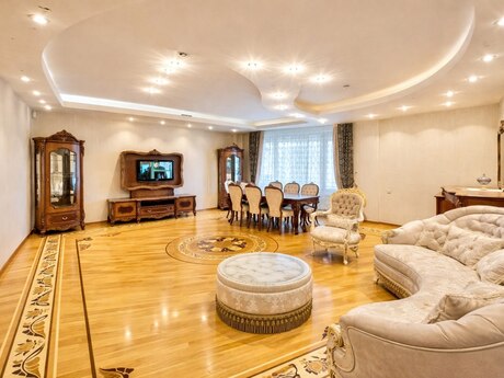 7 otaqlı yeni tikili - Gənclik m. - 300 m²