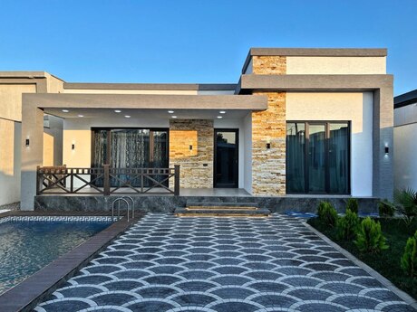 4 otaqlı həyət evi/bağ evi - Şüvəlan q. - 160 m²