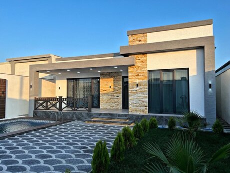 4 otaqlı həyət evi/bağ evi - Şüvəlan q. - 160 m²
