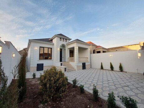 4 otaqlı həyət evi/bağ evi - Hövsan q. - 14.7 m²