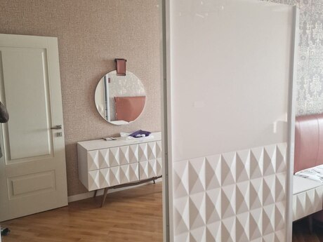 Kirayə 3 otaqlı mənzil, 130 m², Elmlər Akademiyası: 1 200 ₼/ay 3
