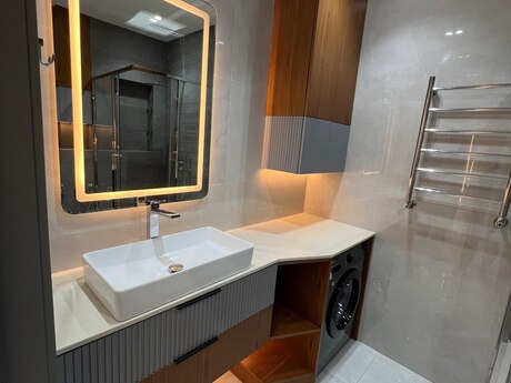 3 otaqlı yeni tikili - 8 Noyabr m. - 145 m²