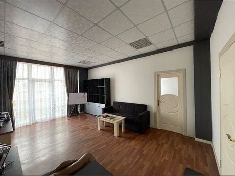 20 otaqlı ofis - Nərimanov r. - 2200 m²