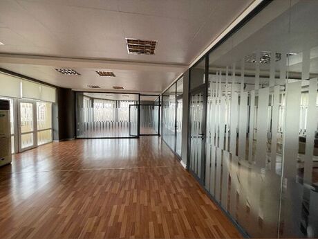 20 otaqlı ofis - Nərimanov r. - 2200 m²