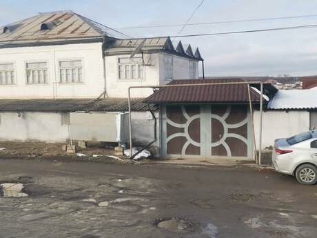 Satılır 8 otaqlı həyət evi/bağ evi 271.5 m², Quba