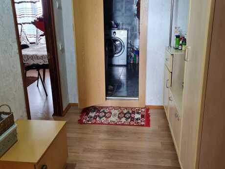 2 otaqlı köhnə tikili - Azadlıq Prospekti m. - 65 m²
