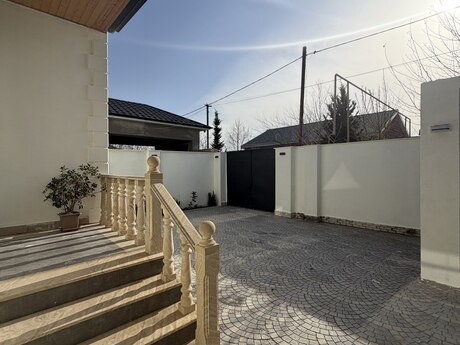 4 otaqlı həyət evi/bağ evi - Binə q. - 130 m²