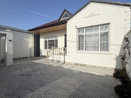 4 otaqlı həyət evi/bağ evi - Binə q. - 130 m²