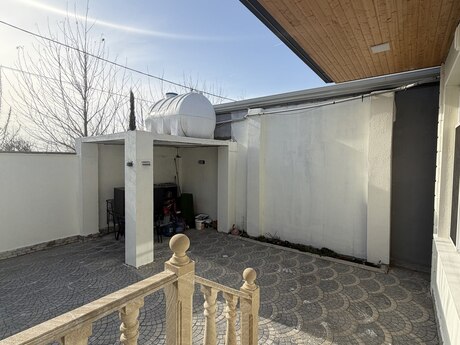 4 otaqlı həyət evi, 130 m², Binə: 135 000 ₼ 5