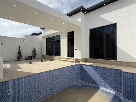 4 otaqlı həyət evi/bağ evi - Mərdəkan q. - 145 m²