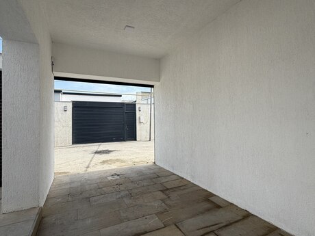 4 otaqlı həyət evi/bağ evi - Şüvəlan q. - 150 m²