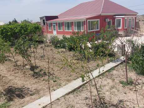 4 otaqlı həyət evi/bağ evi - Türkan q. - 160 m²