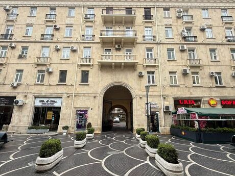 Объявление №5986070 - Баку, м. Сахил, 2-комн., 50 м², 2/5 этаж